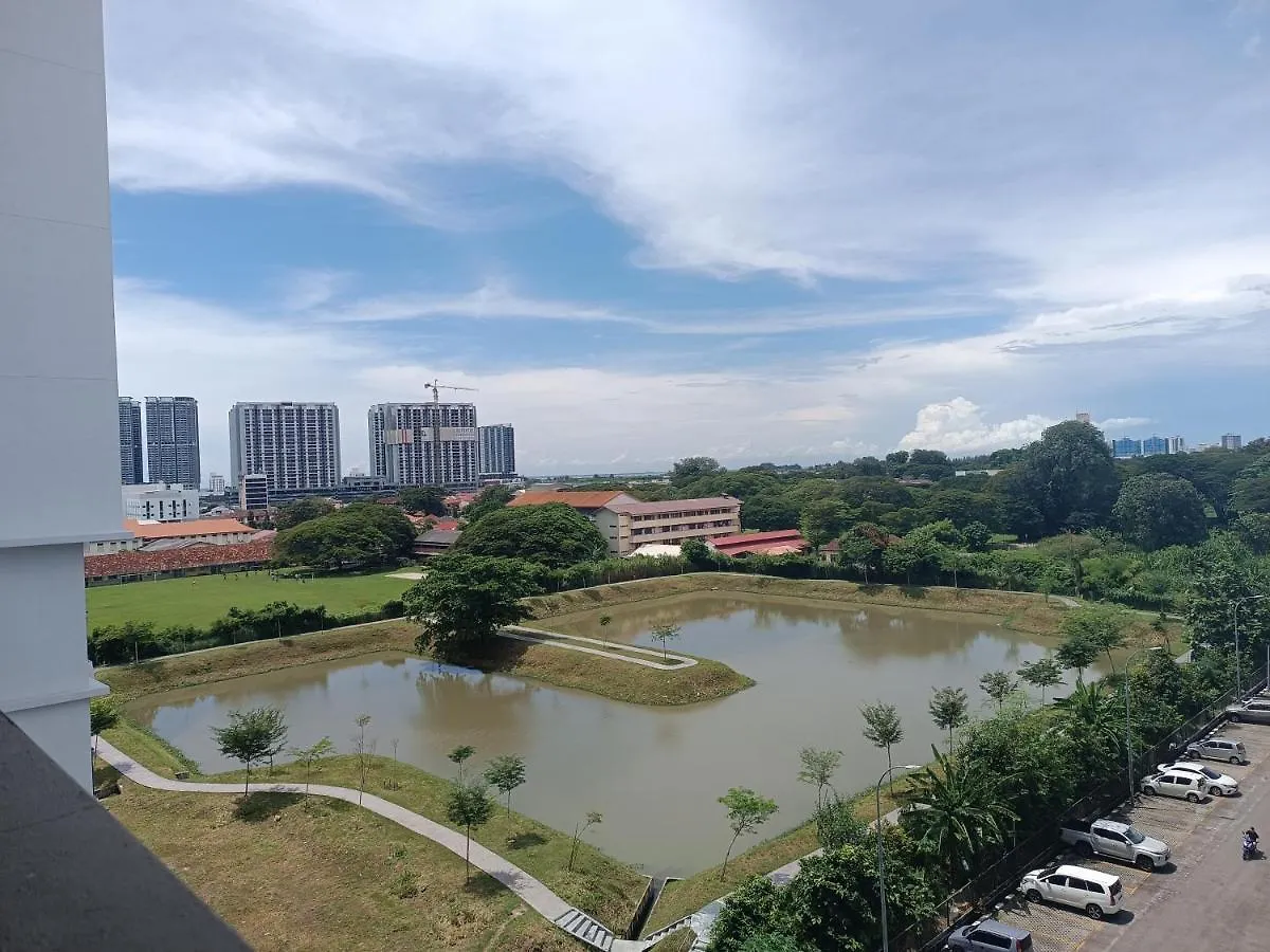 Apartment Toproof Pool 2-6Pax 5Minjonker Neflix Malacca